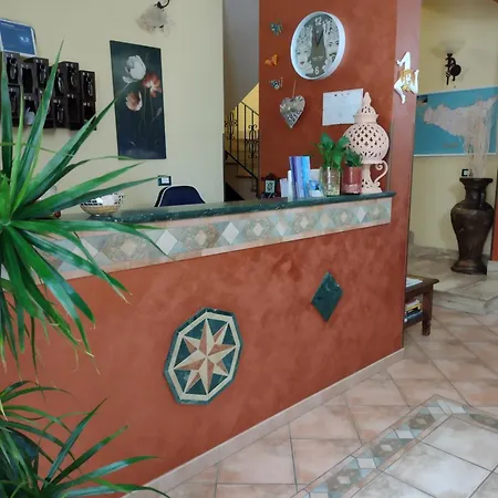Sun Garden Hotel *